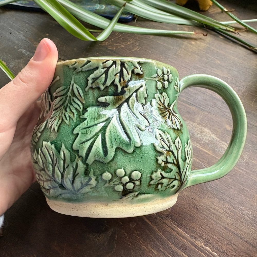 NWOT Set of Two Beautiful Handmade Leaf Mugs